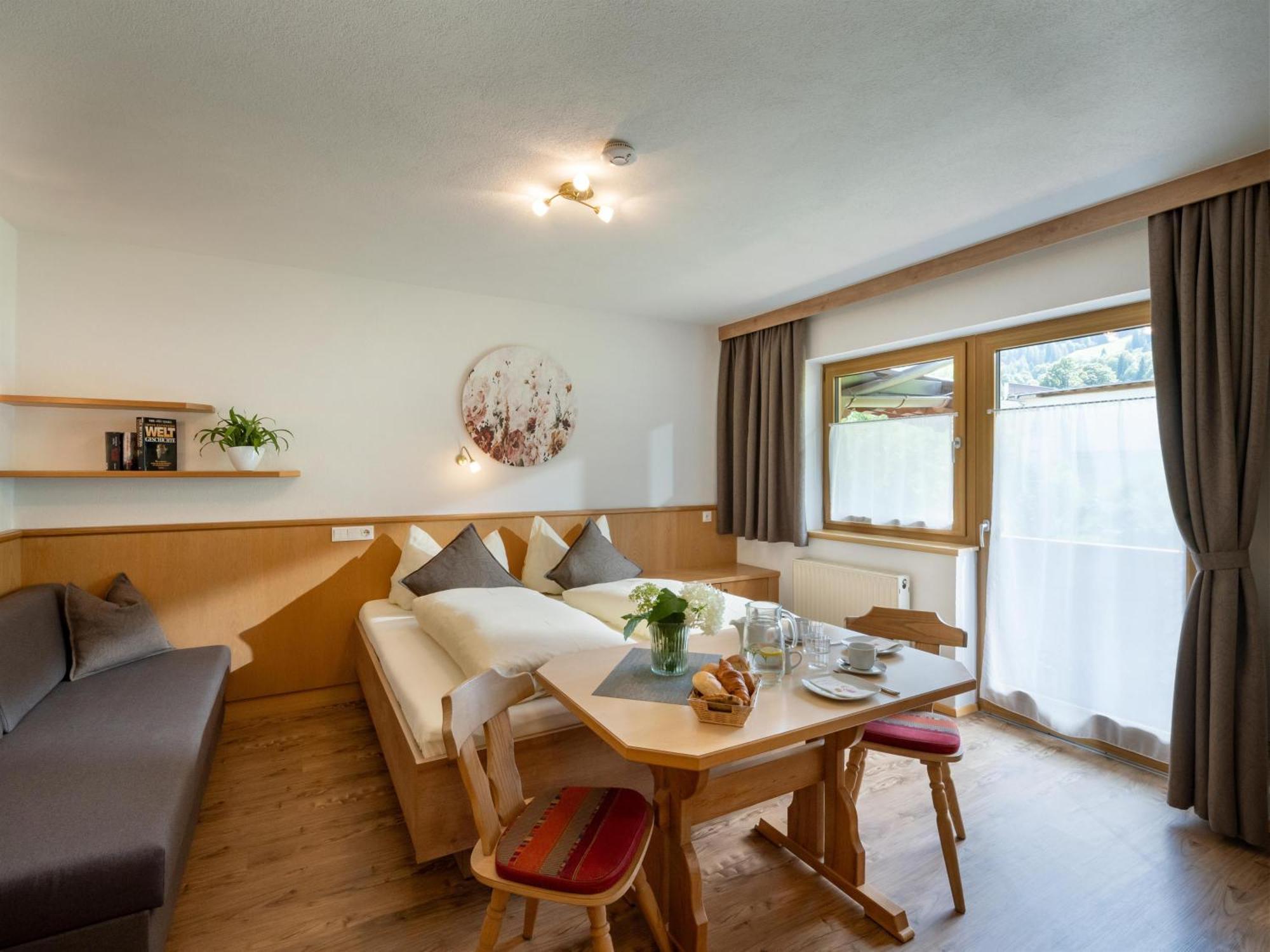 Haus Daniela Hotell Wildschoenau Exteriör bild