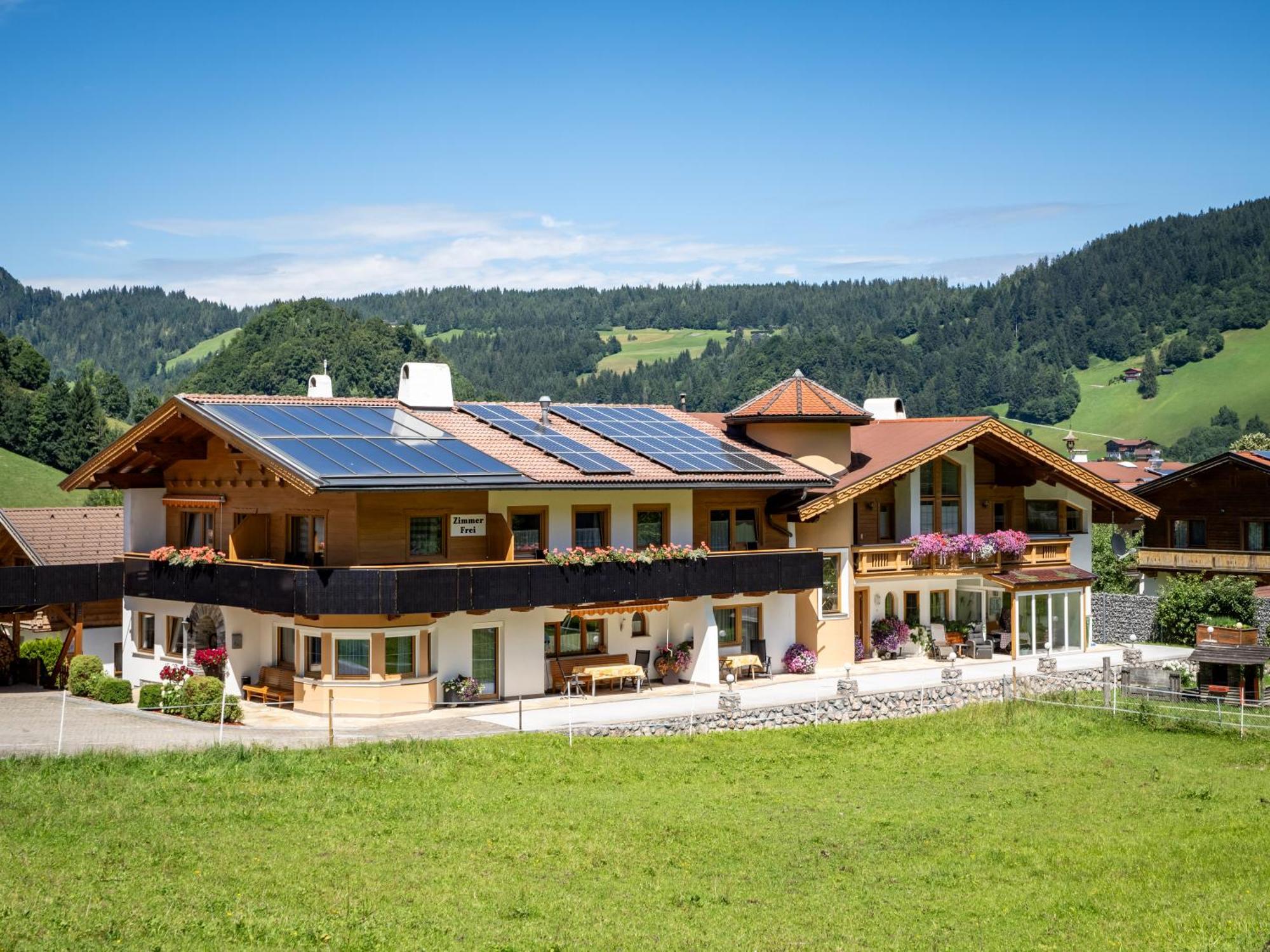 Haus Daniela Hotell Wildschoenau Exteriör bild